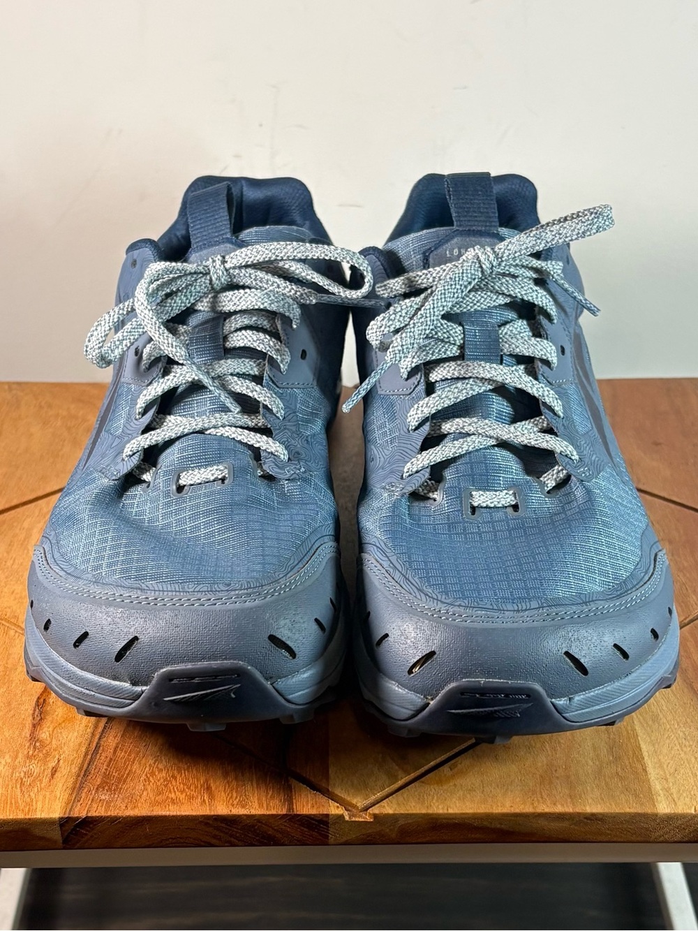 Altra Lone Peak 6